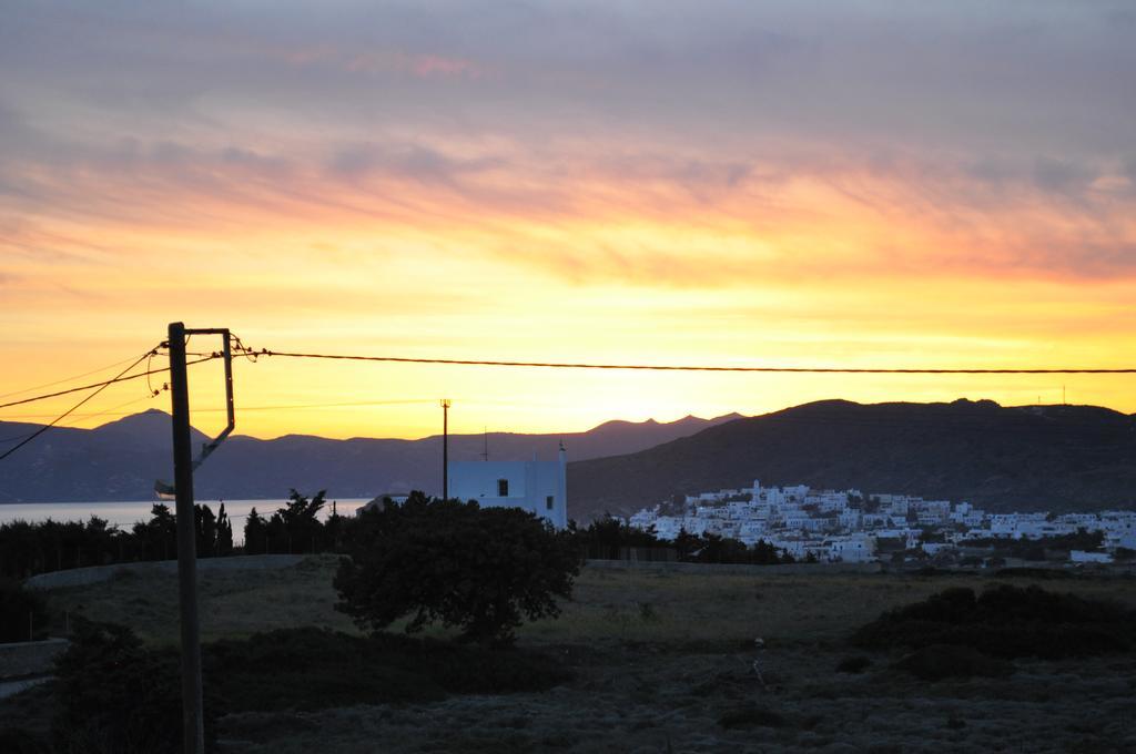 Akitos Maisonette Adamantas  Esterno foto
